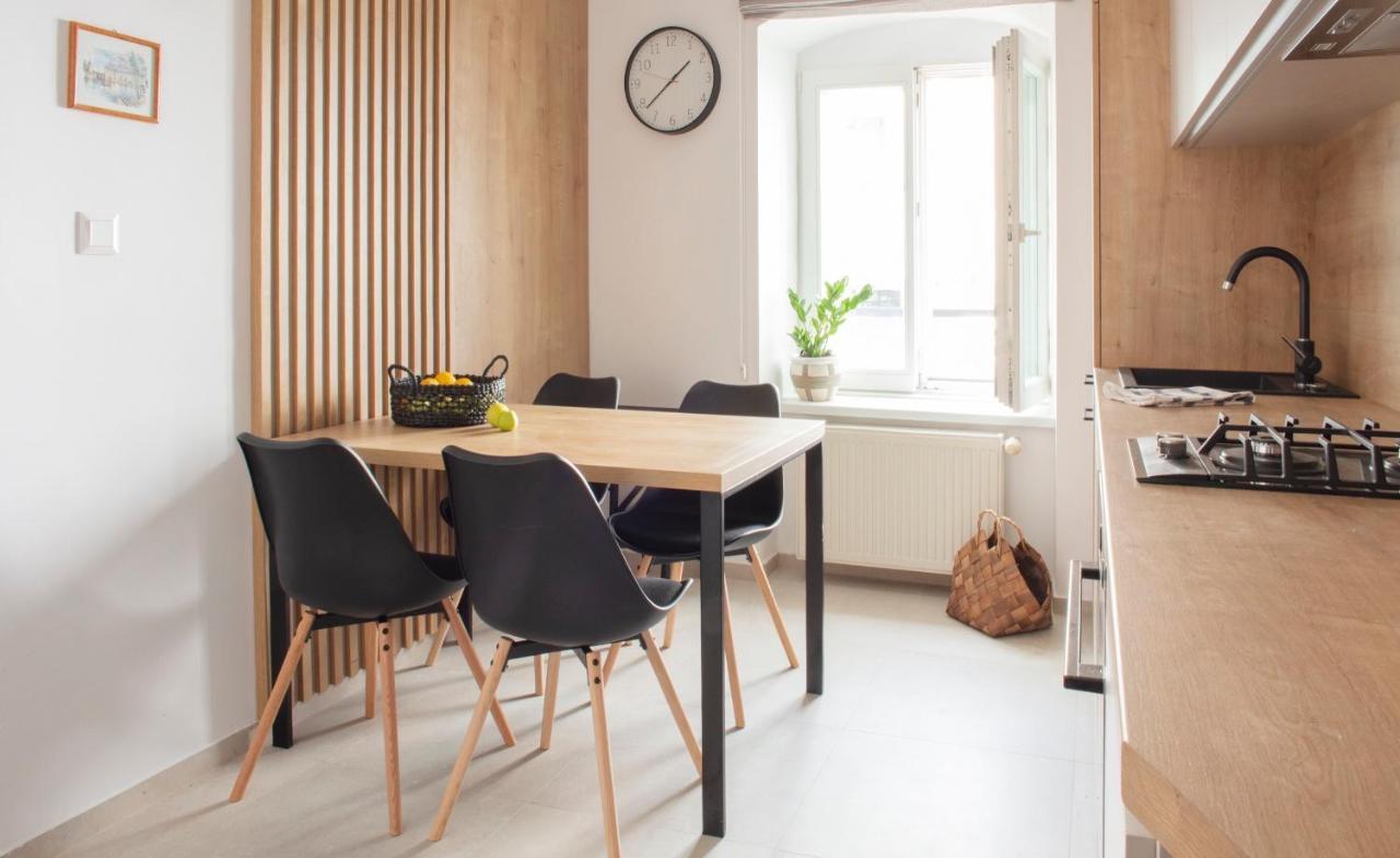 Bastova Apartment Bratislava Luaran gambar