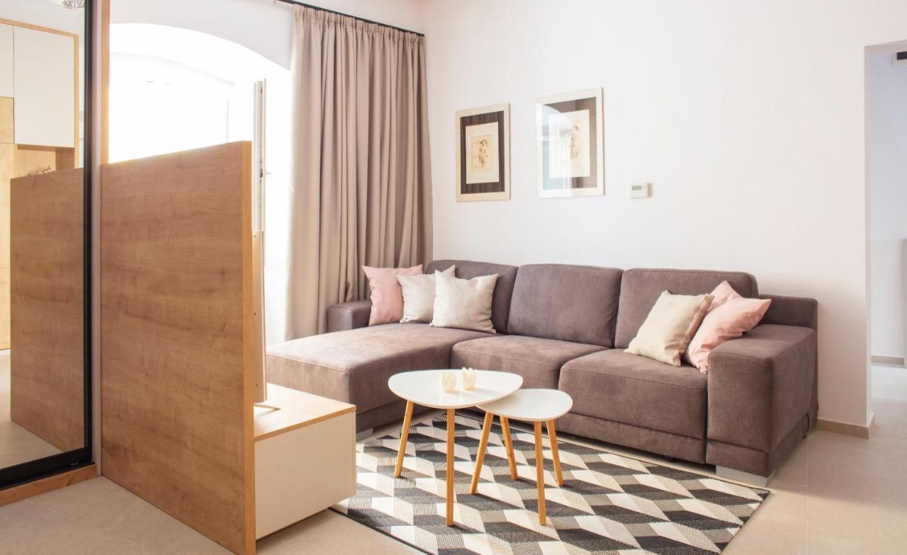 Bastova Apartment Bratislava Luaran gambar